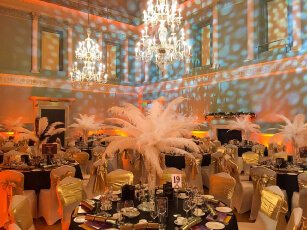 Great Gatsby Theme feather table centres