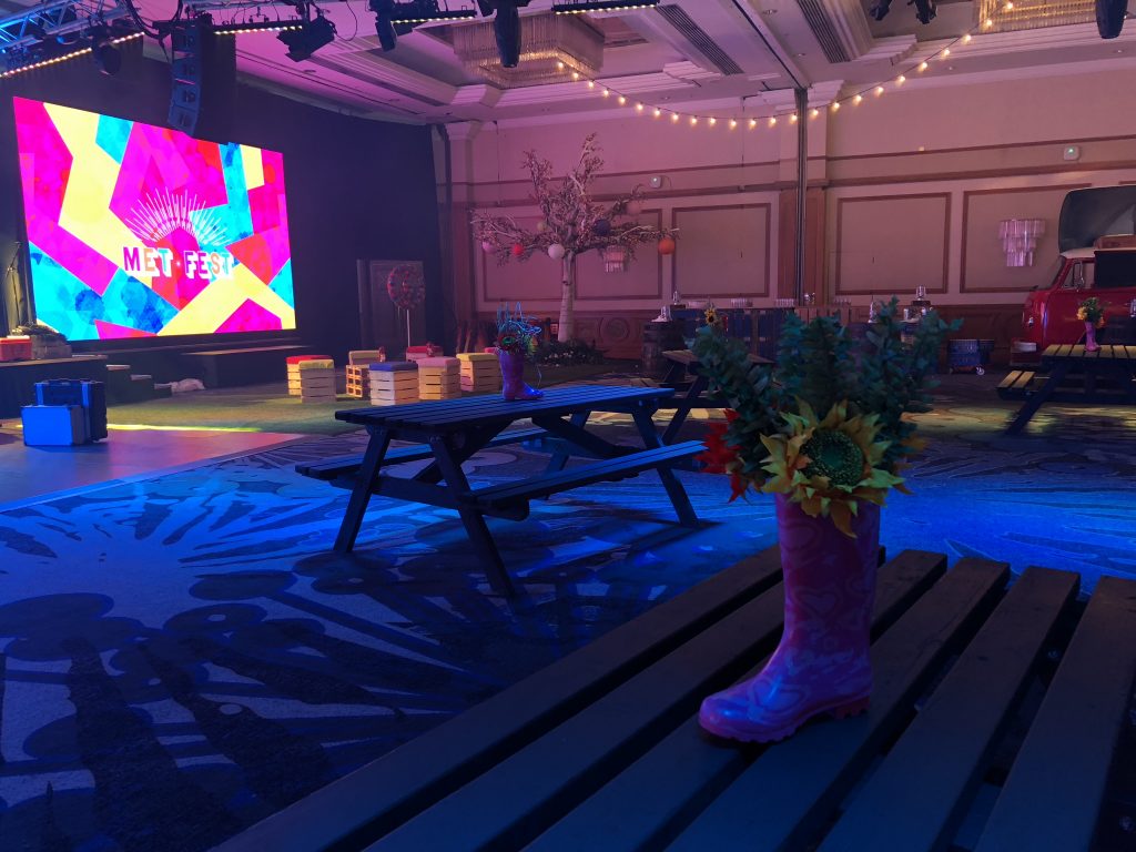 Festival Theme Welly Table Centre